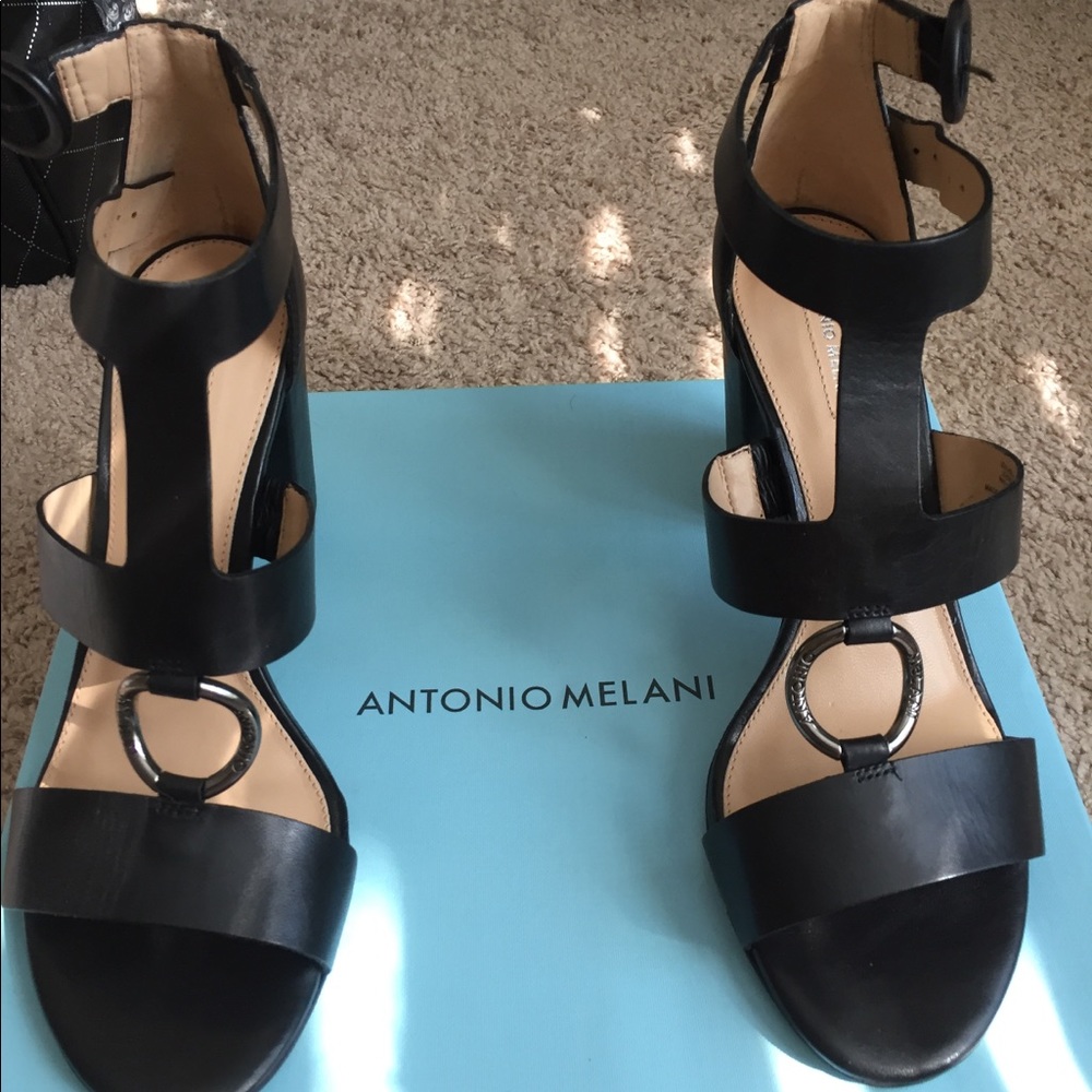 New shoes 81/2 black Antonio Melani